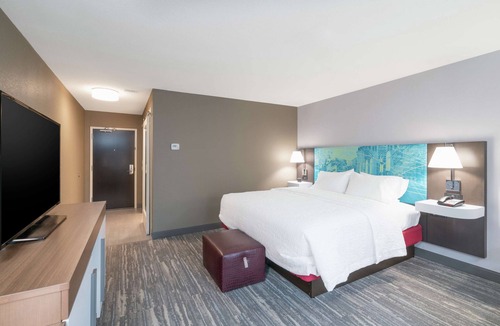 Weston Hotel | Hampton Inn Weston