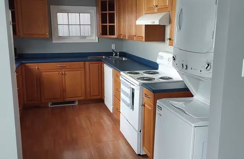 Digby Apartment | Harbour-View Overlooking the Bay of Fundy - Digby