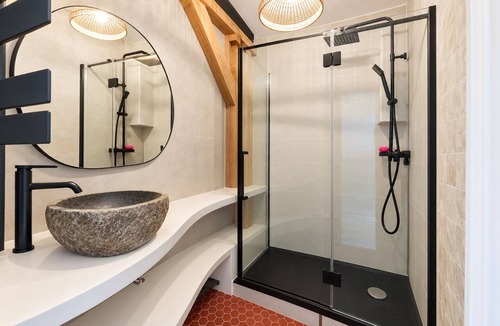 Chartres Apartment | Harmoni Studio