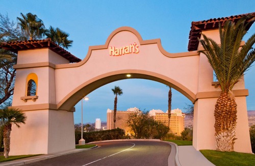 Laughlin Resort | Harrah’s Laughlin Beach Resort & Casino - A Caesars Rewards Destination