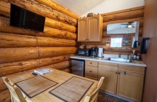 Fishhook Bed & Breakfast | Hatcher Pass Cabins