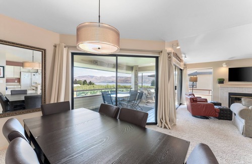 Wapato Point Condo | Heavenly Halmalka on Lake Chelan! Comfortably sleeps 8.