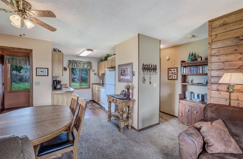 Clark Cabin | Hideaway - Cozy cabin in the great outdoors