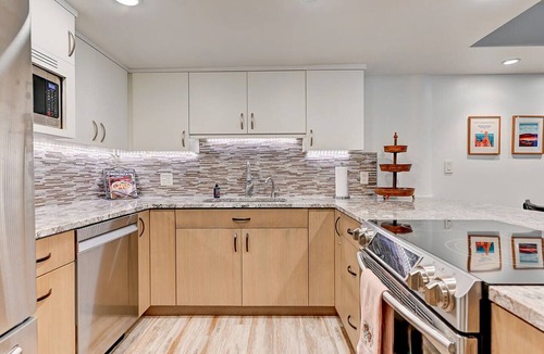 North Park City Apartment | Highly Rated Silver King - Steps to Skiing - 2BD/2BA