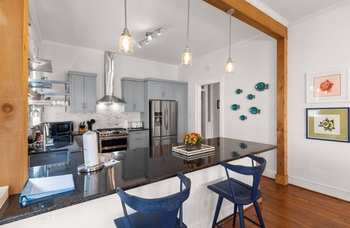 Galveston House | Historic Davidson-Penland House - Old Galveston Charm with Modern Amenities