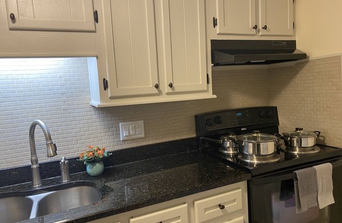 Wilmington Historic District Apartment | Historic Downtown Wilmington . Easy Living by the Water.Apt D