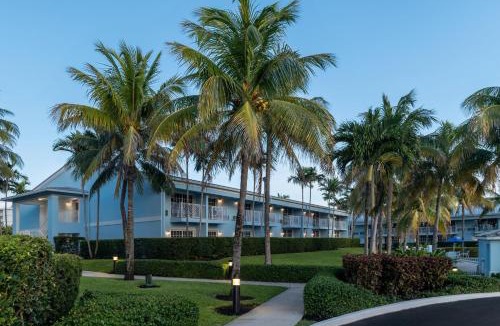 Juno Beach Hotel | Holiday Inn Express- North Palm Beach and IHG Hotel