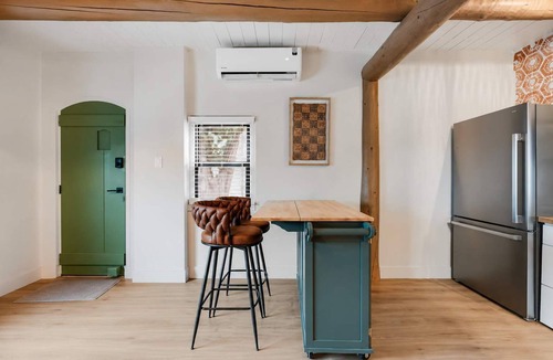 Manitou Springs Apartment | Homey Studio in Manitou Springs, Walk Downtown