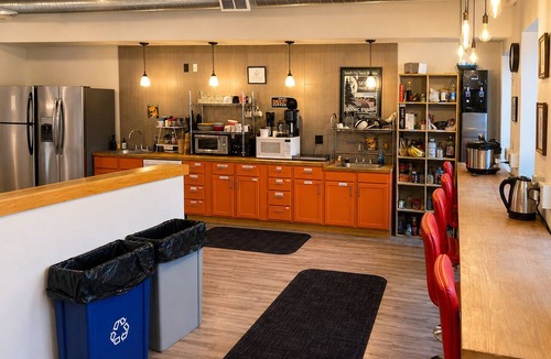 Downtown - Waterfront Hostel | Hostel du Nord