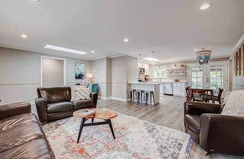 Westgate House | Hot Tub! Spacious 4 Bedroom Home Near Beach and Ferry