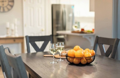 East Wenatchee House | HotTub-Fire Pit-Outdoor Dining-EV Charger