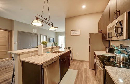 Hackensack Apartment | Huge 2 bed 2 bath, Easy Ride to NYC