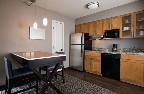 Lake Hills Hotel | Hyatt House Seattle/Bellevue
