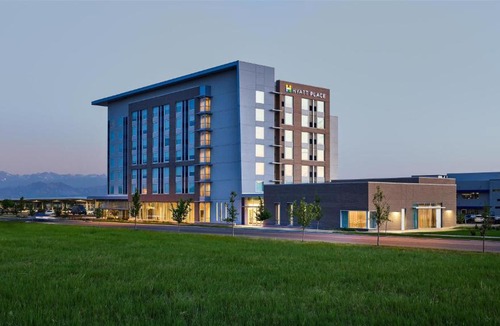 Dupont Hotel | Hyatt Place Pena Station/Denver Airport