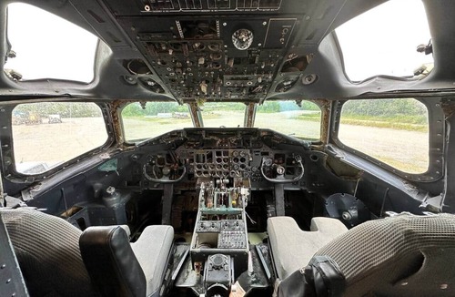 Houston House | Iconic 727 Jet: Private Aft Suite + Lounge