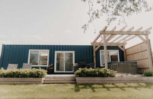 Centre Wellington House | Inner Joy Getaways