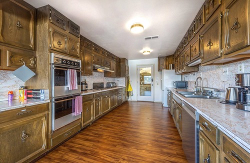 Underwood House | Inventor's Cottage - Retro Vibe, River View, White Salmon, Hood River