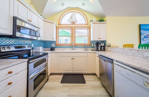 Nags Head House | Jockey's Ridge Haven - NH MP 13, Pool-Open Now for 2026, Cabana, Hot Tub, Pets OK, YR Flex Stays