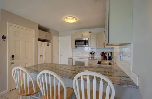 North Topsail Beach House | Jolly Roger- Beach Towels & Linens Provided-Pet Friendly
