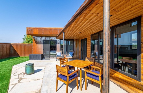 Clifton House | Joy of Life @ Palisade Legends