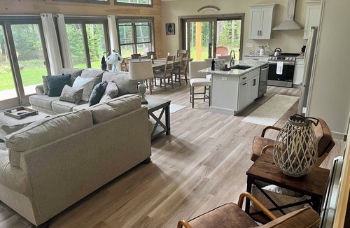 Bethel Cabin | July 4th week! Riverfront paradise!