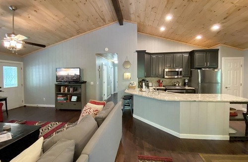 Highlands Cabin | Just the Right Size. Exactly Enough | Highlands Haven
