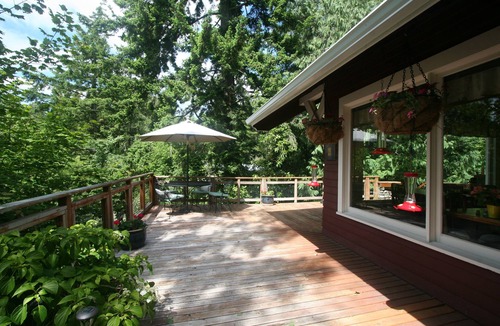 Eastsound Bed & Breakfast | Kangaroo House B&B on Orcas Island