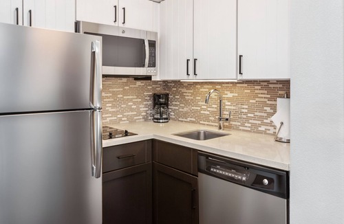 Newtonville Apartment | King Studio Suite w/Breakfast & Pool | Albany