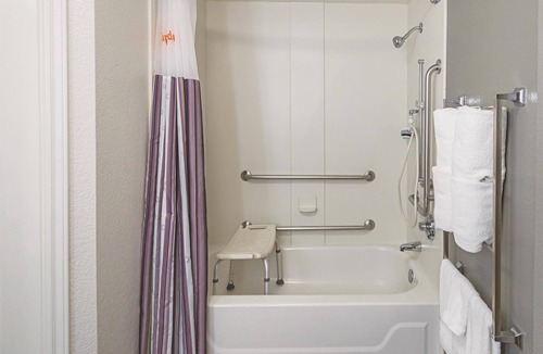 Greenwood Village Hotel | La Quinta by Wyndham Denver Englewood Tech Center