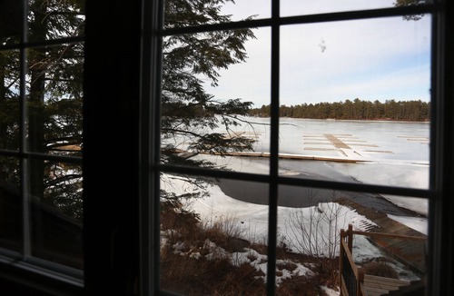 Gravenhurst Cottage | Lakefront Cottage Amazing View