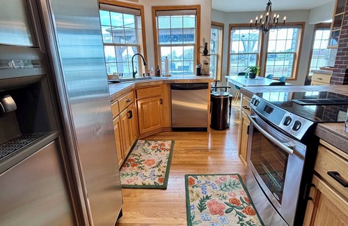 Moses Lake House | Lakefront Escape Near Gorge Amphitheater