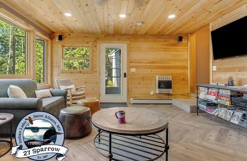 Saint Albans House | Lakeside Camp with an Amazing View