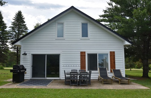 Parkers Prairie House | Lakeside Retreat on Lake Irene – Relax, Recharge & Reconnect