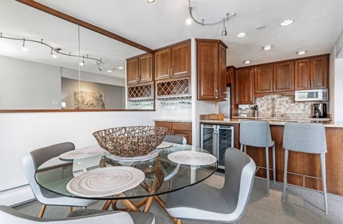 Dillon Condo | Lakeview | Walkable Hot Tub Close to Resorts!
