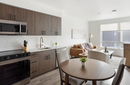 Crown Hill Apartment | Landing | Amazing 1BD, Gym