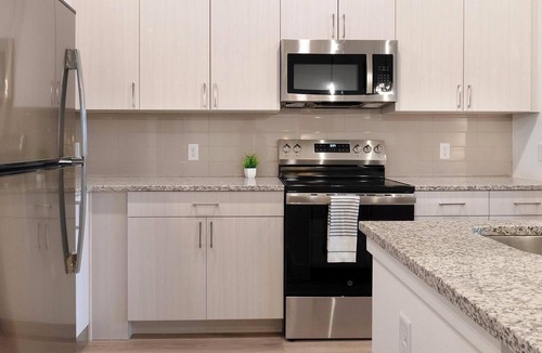 Firestone Apartment | Landing | Amazing 2BD, Gym, Clubhouse