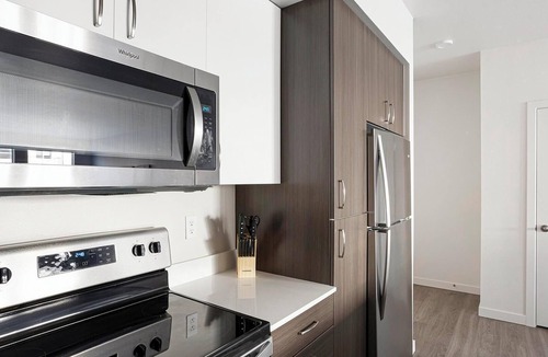 Smokey Point Apartment | Landing | Amazing 2BD, Pool, Clubhouse