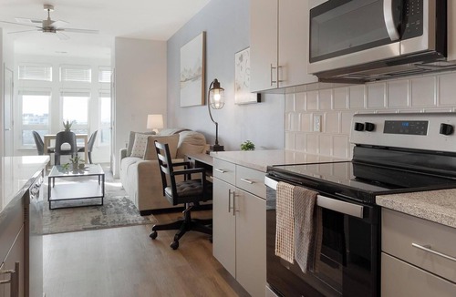 Northgate Apartment | Landing | Beautiful 1BD, Pool, Gym