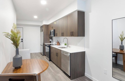 Crown Hill Apartment | Landing | Incredible 1BD, Gym