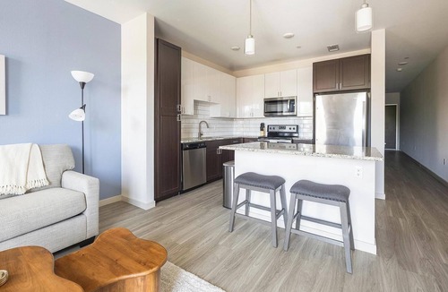 City Park Apartment | Landing | Incredible 1BD, Yoga Studio