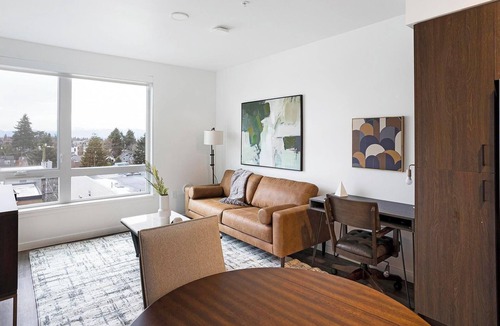 Crown Hill Apartment | Landing | Spectacular 1BD, Gym