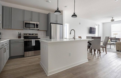 Broomfield Apartment | Landing | Stylish 2BD, Gym, Yoga Studio