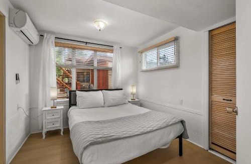 Birch Bay House | Large 3 bed house on creek by the bay and park