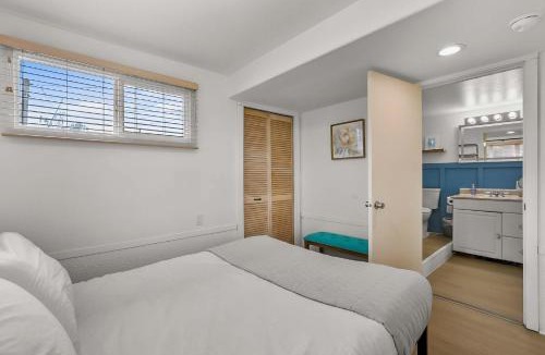 Birch Bay House | Large 3 bed house on creek by the bay and park