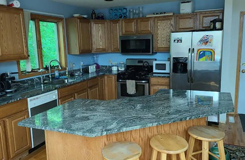Melrose House | Large lake home on Beautiful Little Birch Lake