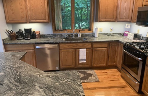 Melrose House | Large lake home on Beautiful Little Birch Lake