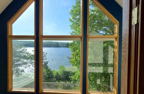 Melrose House | Large lake home on Beautiful Little Birch Lake