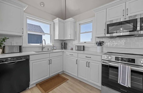 Rodanthe House | Large Oceanfront Retreat | Pool, Hot Tub, Elevator, Theater + More - Sleeps 24
