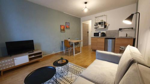 Lagnieu Apartment | Le Central