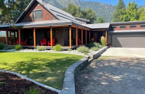 Leavenworth House | Leavenworth getaway less than 5 minutes to downtown. STR#000507